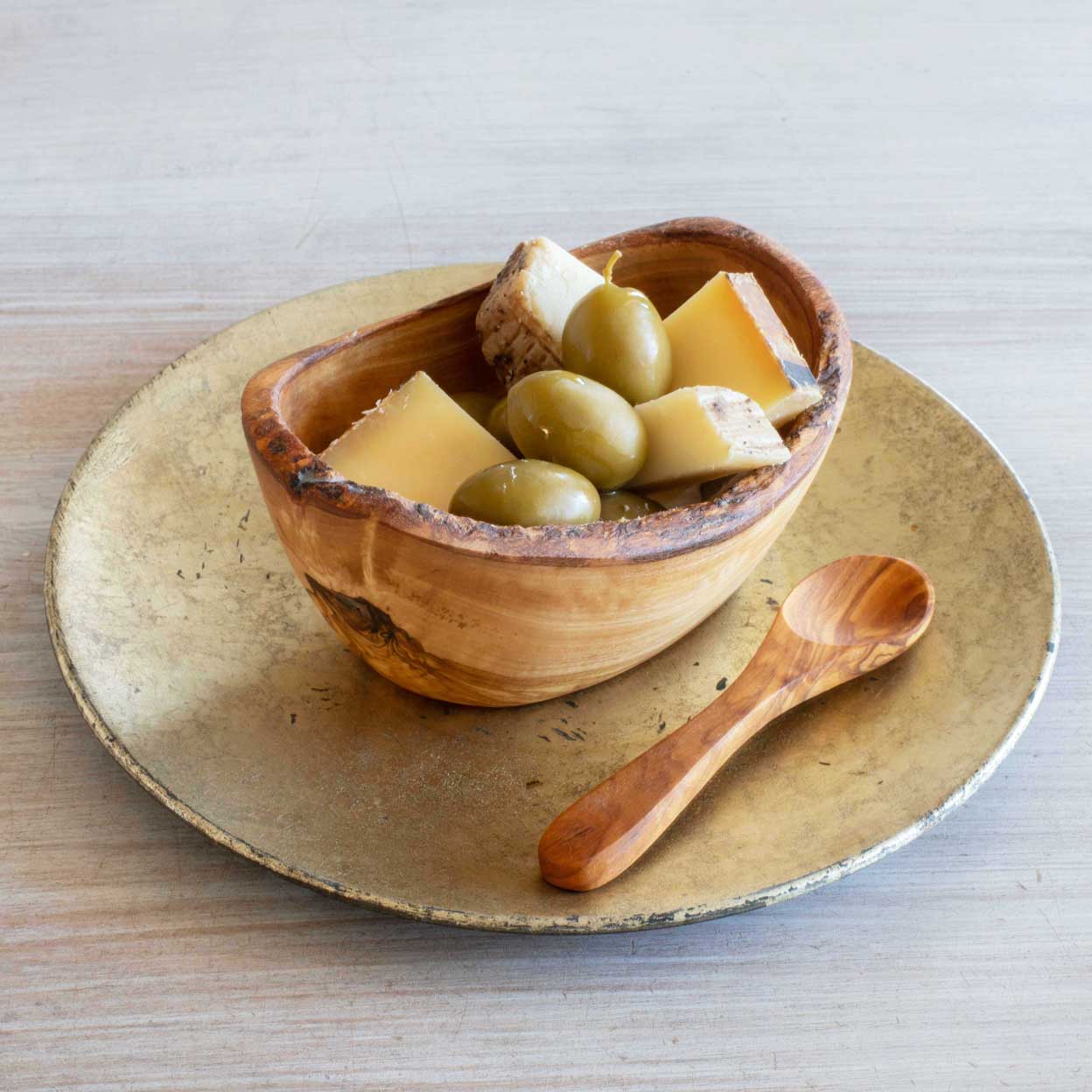 CAMARQUE Bowl from OLIVE WOOD HANDCRAFTED - Jamailah