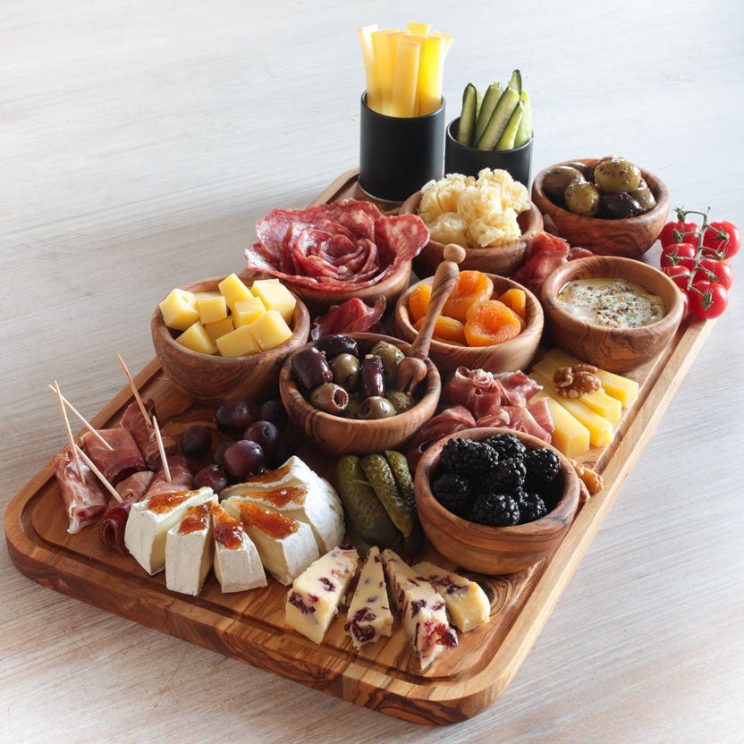 JAMAILAH Signature Charcuterie Board XL 17.7 x 11.6' OLIVE WOOD HANDCRAFTED FREE ENGRAVING - Jamailah