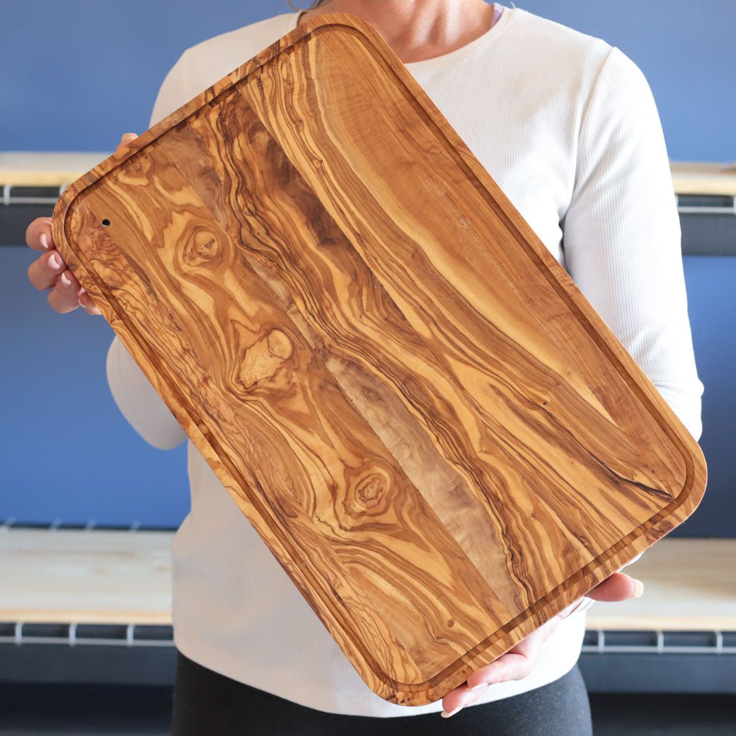 JAMAILAH Signature Charcuterie Board XL 17.7 x 11.6' OLIVE WOOD HANDCRAFTED FREE ENGRAVING - Jamailah